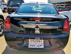 کرایسلەر 300